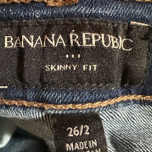 Banana Republic Dark Blue Women's Women’s Skinny Jeans with Fading Size 26 - Picture 3 of 6